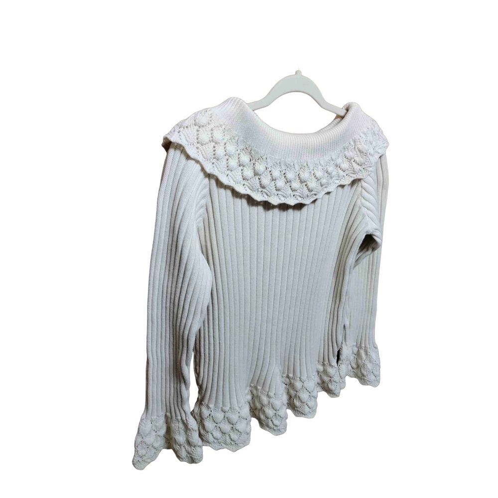 Cato 18-20W creamy pearl colored long sleeve sweater